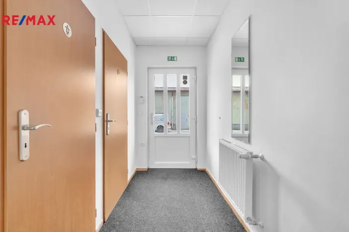 Pronájem kanceláře, Hradec Králové - Slezské Předměstí, Sládkova, 170 m2