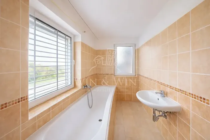 Prodej rodinného domu, Zdiby, 260 m2