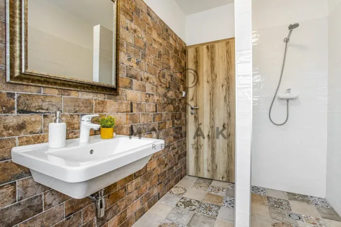 Pronájem bytu 1+kk, Drahotěšice, 40 m2