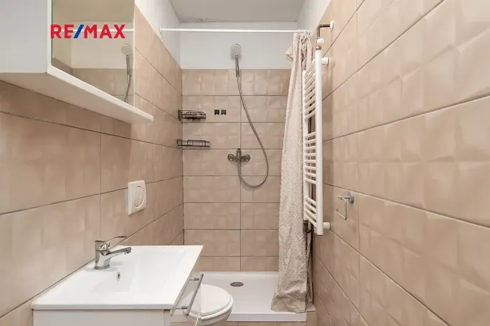 Pronájem bytu 2+kk, Plzeň, Skvrňanská, 37 m2