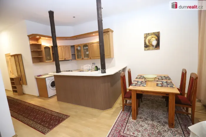 Pronájem bytu 2+kk, Karlovy Vary, Stará Louka, 60 m2