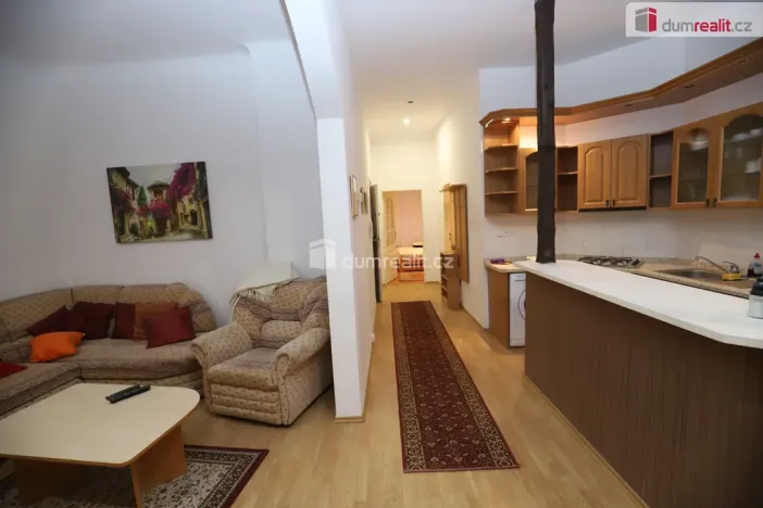 Pronájem bytu 2+kk, Karlovy Vary, Stará Louka, 60 m2