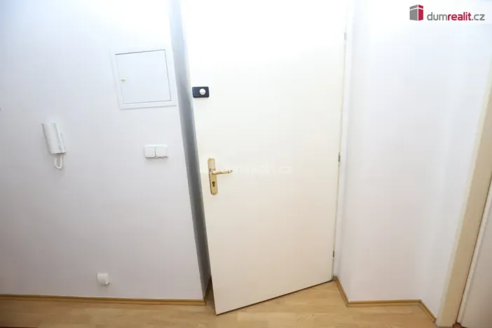 Pronájem bytu 2+kk, Karlovy Vary, Stará Louka, 60 m2