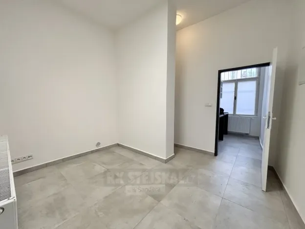 Pronájem kanceláře, České Budějovice - České Budějovice 1, Kněžská, 42 m2