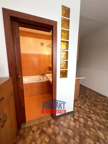 Pronájem bytu 2+1, Jindřichův Hradec, sídliště Vajgar, 62 m2