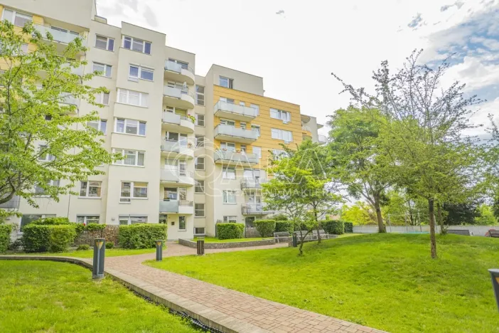 Pronájem bytu 3+kk, Praha - Řepy, Skuteckého, 74 m2