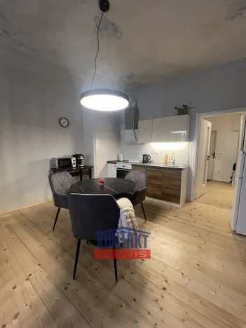 Pronájem bytu 1+kk, Jindřichův Hradec, Svatojánská, 34 m2