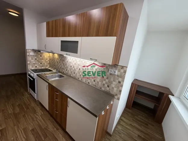 Prodej bytu 3+1, Klášterec nad Ohří, Na Vyhlídce, 70 m2