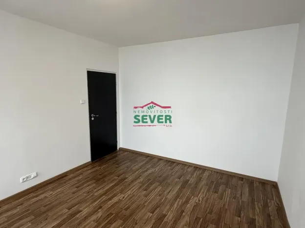 Prodej bytu 3+1, Klášterec nad Ohří, Na Vyhlídce, 70 m2