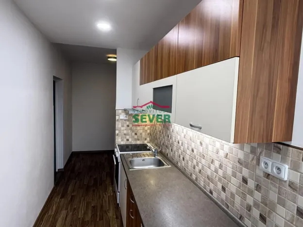 Prodej bytu 3+1, Klášterec nad Ohří, Na Vyhlídce, 70 m2