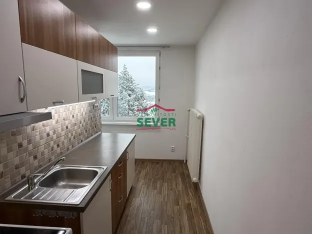 Prodej bytu 3+1, Klášterec nad Ohří, Na Vyhlídce, 70 m2