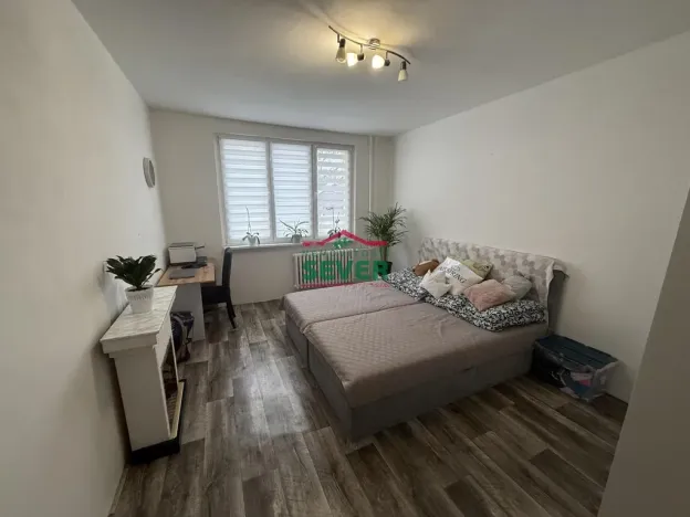 Prodej bytu 3+1, Postoloprty, Jiráskovo náměstí, 82 m2