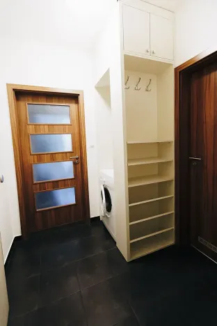 Prodej bytu 2+kk, Praha - Troja, Mazurská, 51 m2