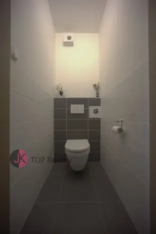 Prodej bytu 3+kk, Jesenice, V Roháči I., 74 m2