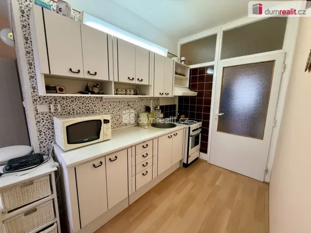 Prodej bytu 2+1, Karlovy Vary - Drahovice, Východní, 60 m2