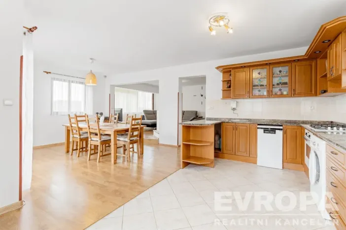 Prodej rodinného domu, Ústí nad Labem - Hostovice, Hostovická, 300 m2