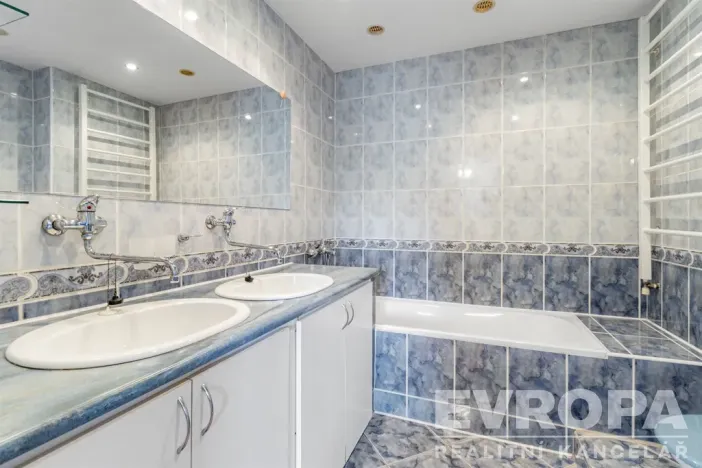 Prodej rodinného domu, Ústí nad Labem - Hostovice, Hostovická, 300 m2