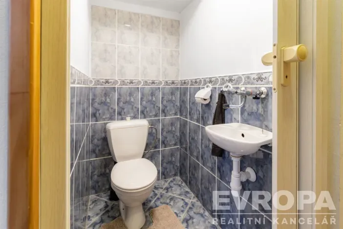 Prodej rodinného domu, Ústí nad Labem - Hostovice, Hostovická, 300 m2