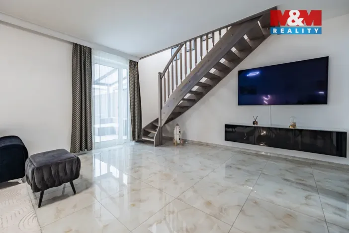 Prodej bytu 4+kk, Kostelec nad Černými lesy - Kostelec nad Černými Lesy, Pražská, 93 m2