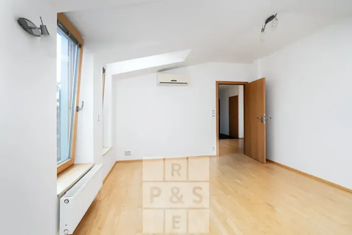 Prodej bytu 4+kk, Průhonice, Uhříněveská, 134 m2