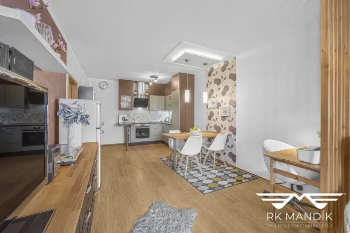 Prodej bytu 2+kk, Praha - Prosek, Kytlická, 53 m2