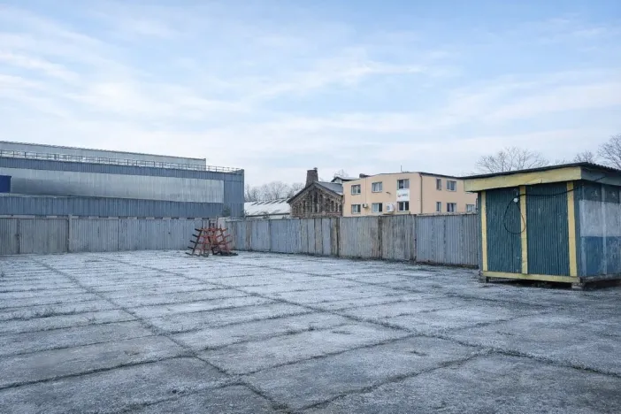 Pronájem výrobních prostor, Kladno, Huťská, 720 m2