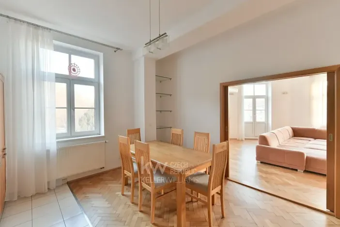 Pronájem bytu 3+1, Praha - Smíchov, Štefánikova, 121 m2