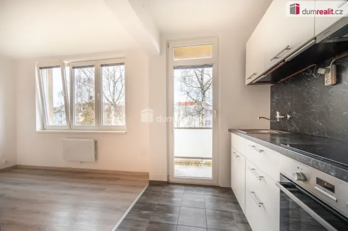 Pronájem bytu 2+1, Třeboň - Třeboň II, Souběžná, 47 m2