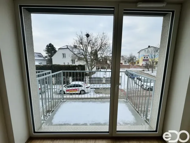 Pronájem bytu 1+kk, Praha - Hostavice, Českobrodská, 31 m2