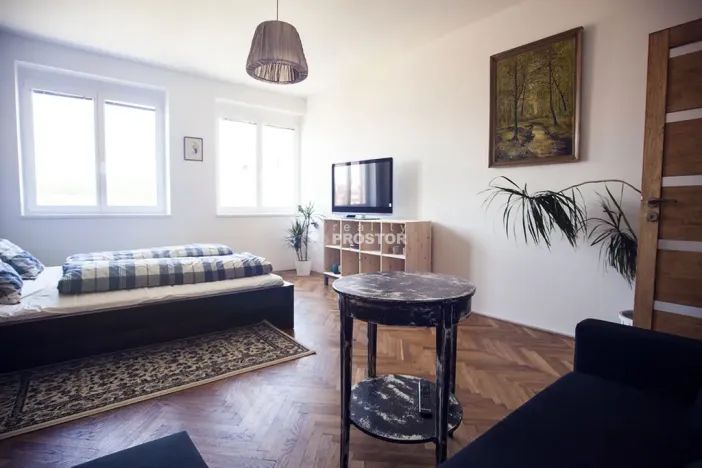 Pronájem bytu 1+1, Praha - Libeň, Sokolovská, 44 m2