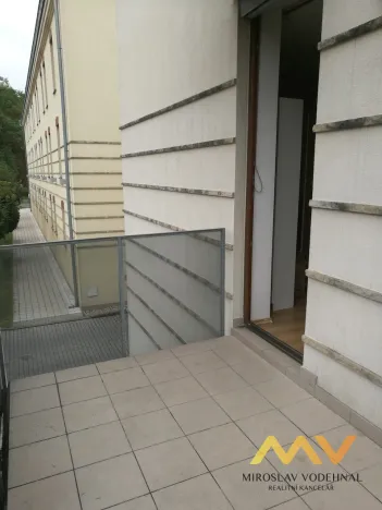 Pronájem bytu 2+kk, Hradec Králové, Balbínova, 45 m2