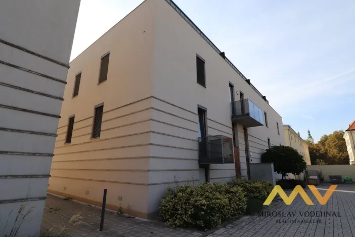 Pronájem bytu 2+kk, Hradec Králové, Balbínova, 45 m2