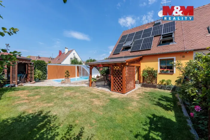 Prodej rodinného domu, Karlovy Vary - Stará Role, Nové domky, 152 m2