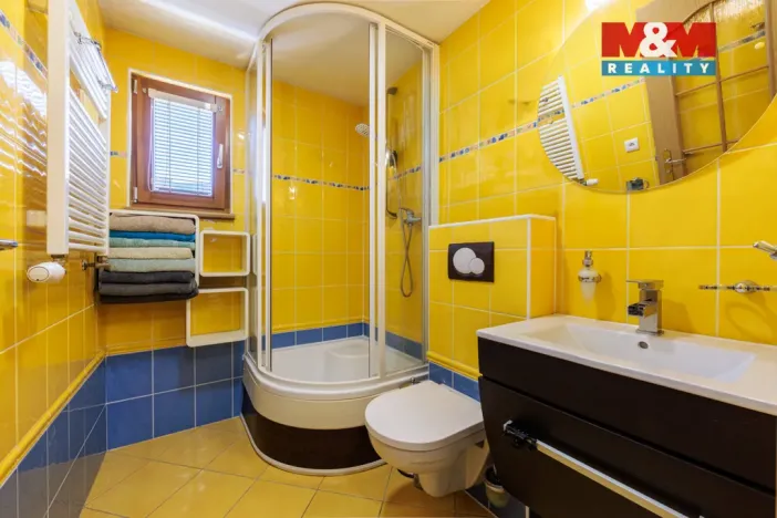 Prodej rodinného domu, Karlovy Vary - Stará Role, Nové domky, 152 m2