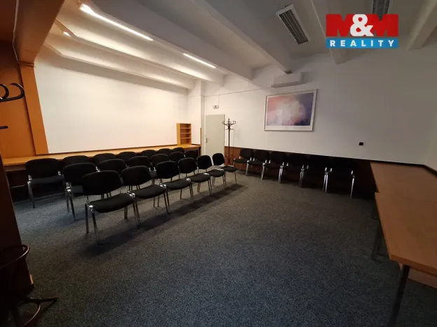 Pronájem kanceláře, Pardubice - Zelené Předměstí, 40 m2