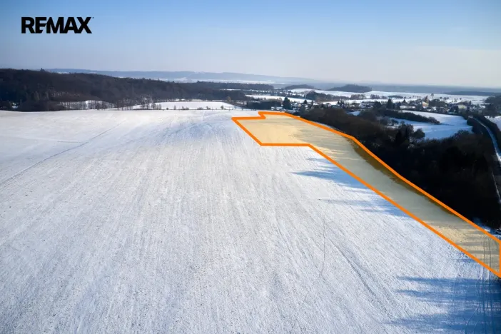 Prodej pole, Jeníkovice, 46475 m2