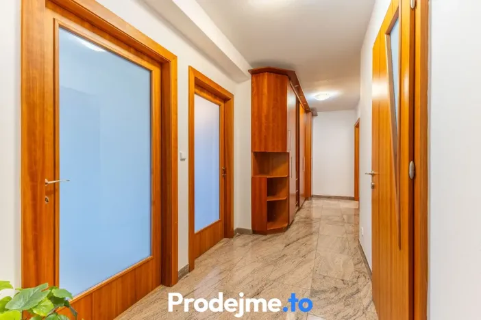 Pronájem bytu 3+1, Znojmo, náměstí Svobody, 95 m2
