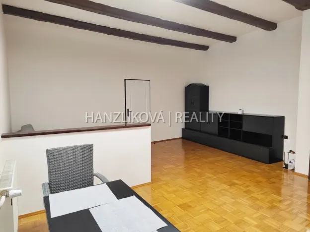Pronájem bytu 2+kk, České Budějovice - České Budějovice 2, Husova tř., 60 m2