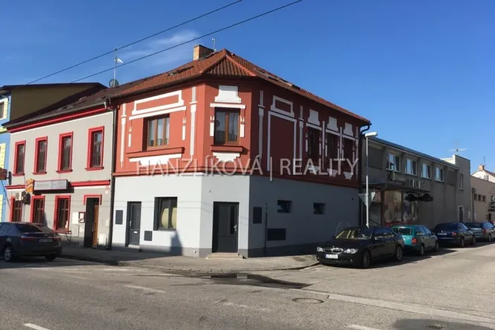 Pronájem bytu 2+kk, České Budějovice - České Budějovice 2, Husova tř., 60 m2