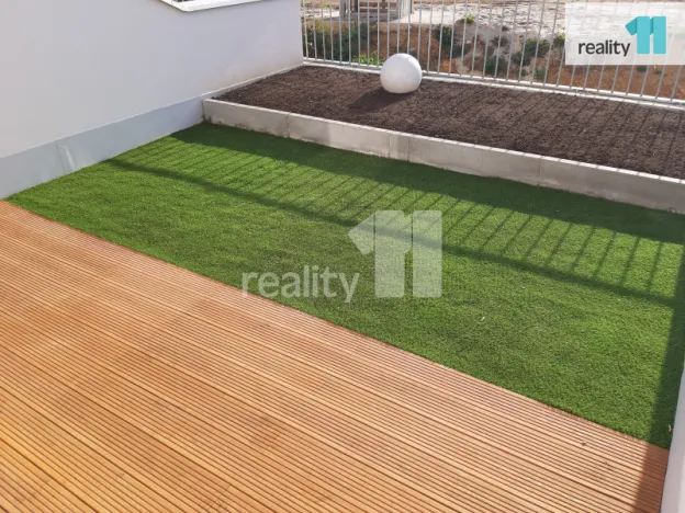 Pronájem bytu 1+kk, Jesenice, Cedrová, 63 m2