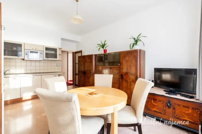 Pronájem bytu 2+kk, Praha - Nusle, Pod lázní, 40 m2