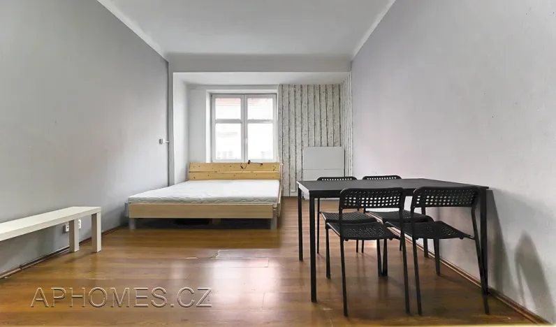 Pronájem bytu 1+kk, Praha - Holešovice, U průhonu, 22 m2