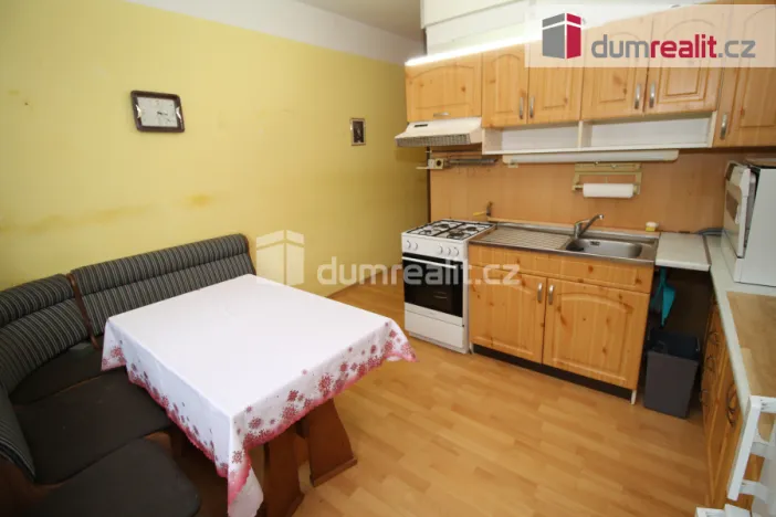 Prodej bytu 3+1, Karlovy Vary - Rybáře, Severní, 84 m2