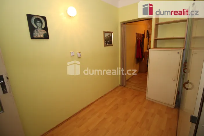 Prodej bytu 3+1, Karlovy Vary - Rybáře, Severní, 84 m2