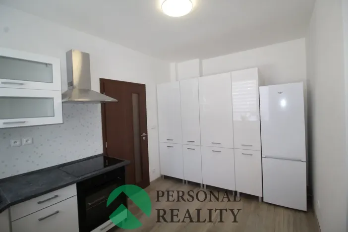 Pronájem bytu 2+1, Karlovy Vary, K Letišti, 57 m2