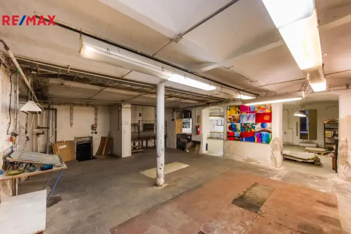 Prodej výrobních prostor, Brno - Maloměřice, Karlova, 768 m2