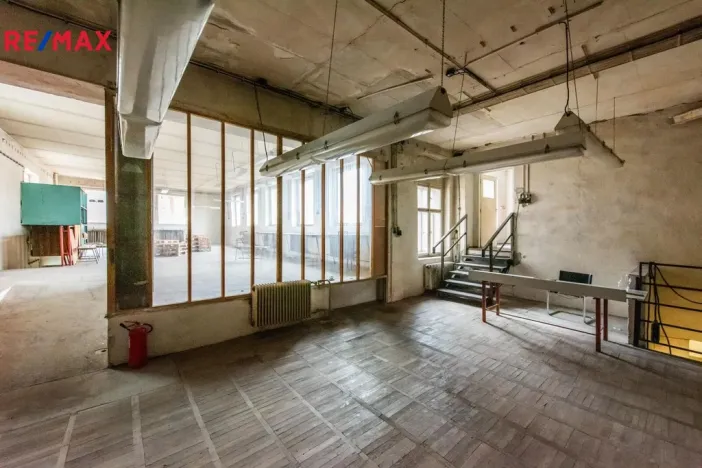 Prodej výrobních prostor, Brno - Maloměřice, Karlova, 768 m2