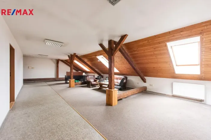 Prodej výrobních prostor, Brno - Maloměřice, Karlova, 768 m2