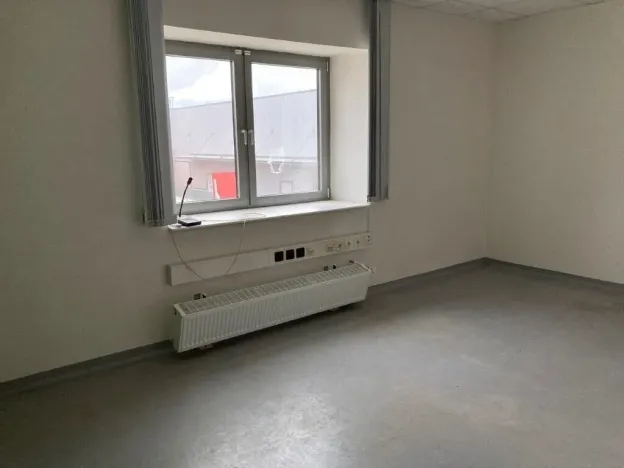 Pronájem obchodního prostoru, Cheb, Dragounská, 515 m2