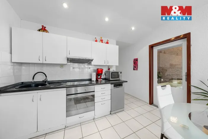 Prodej bytu 3+1, Ústí nad Labem - Mojžíř, Peškova, 66 m2